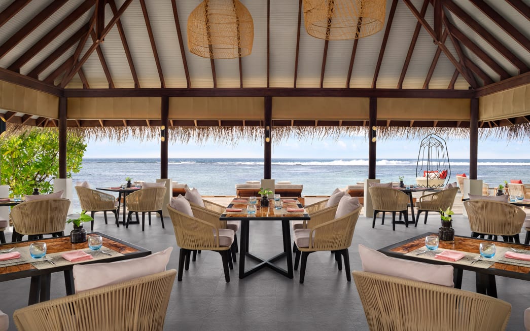 Dining area at Dhoni Anantara Veli Maldives