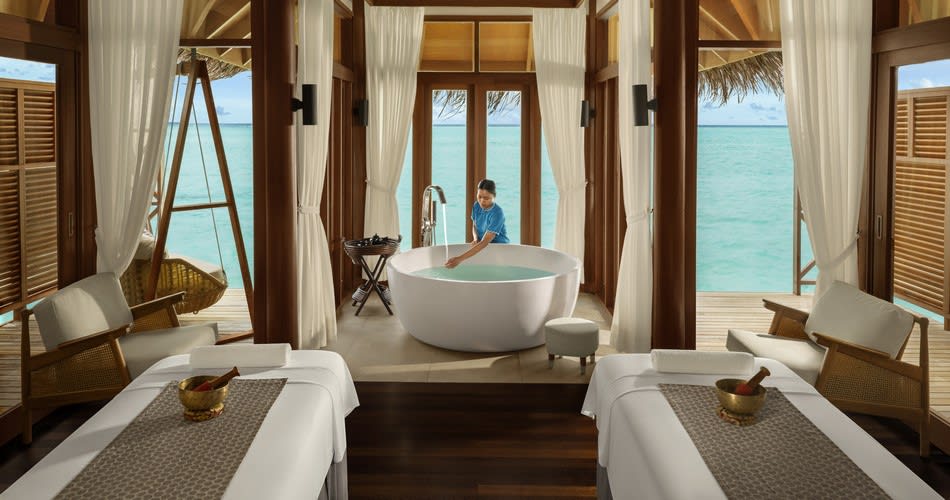 Overwater therapy room at Anantara Dhigu Maldives Resort