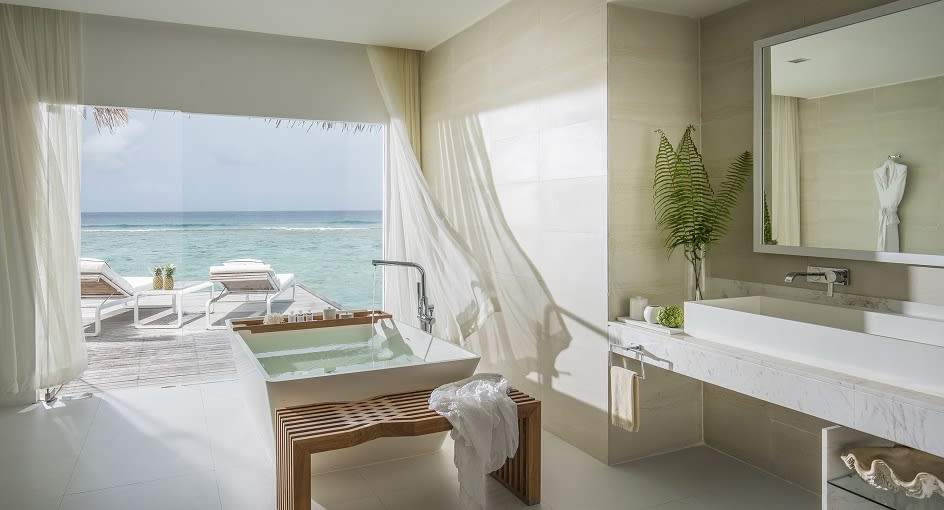 Water Pool Villa Bathroom with Ocean View and Bathtub at Niyama Private Islands Maldives