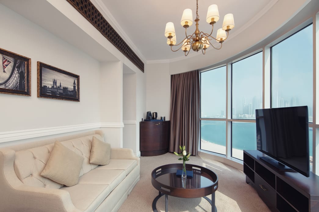 Deluxe Suite Living Room with a sea view