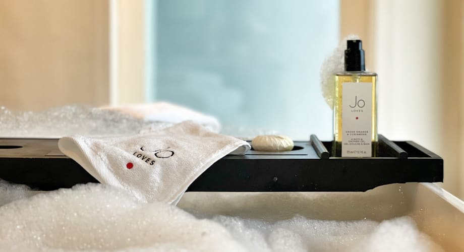Jo Loves experience and fragrance at Naladhu Private Island Maldives 