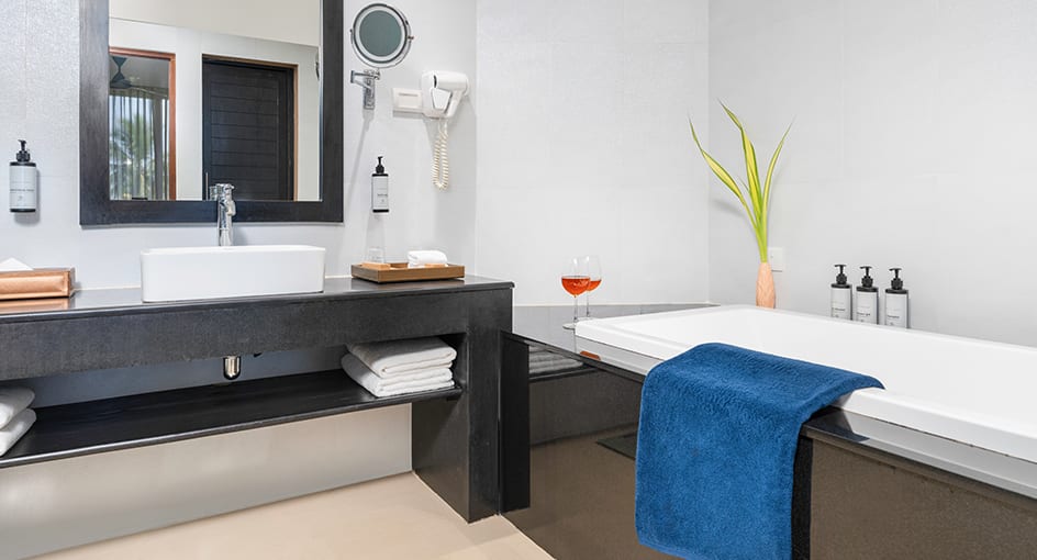 NH Bentota Ceysands Resort