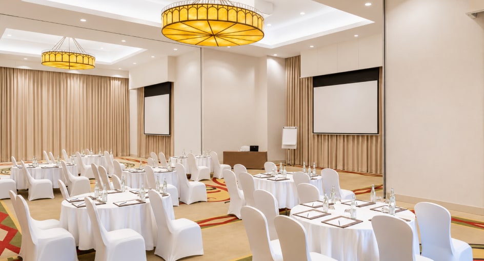 NH Collection Dubai Ibn Battuta Hotel