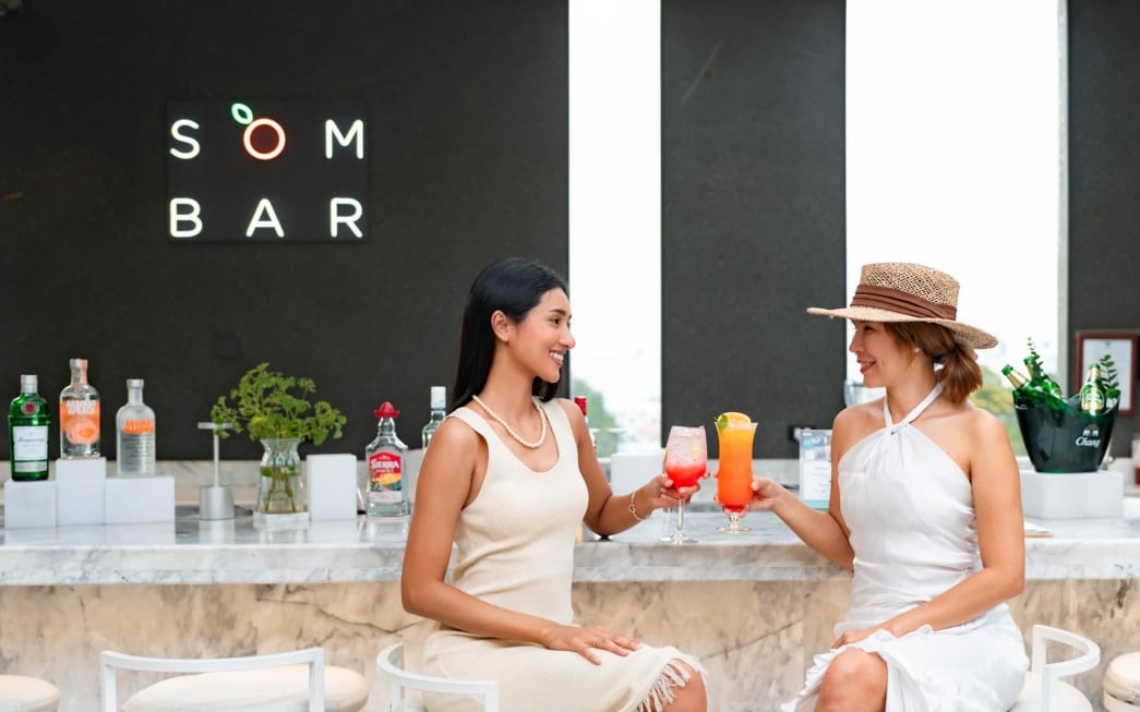SOM BAR