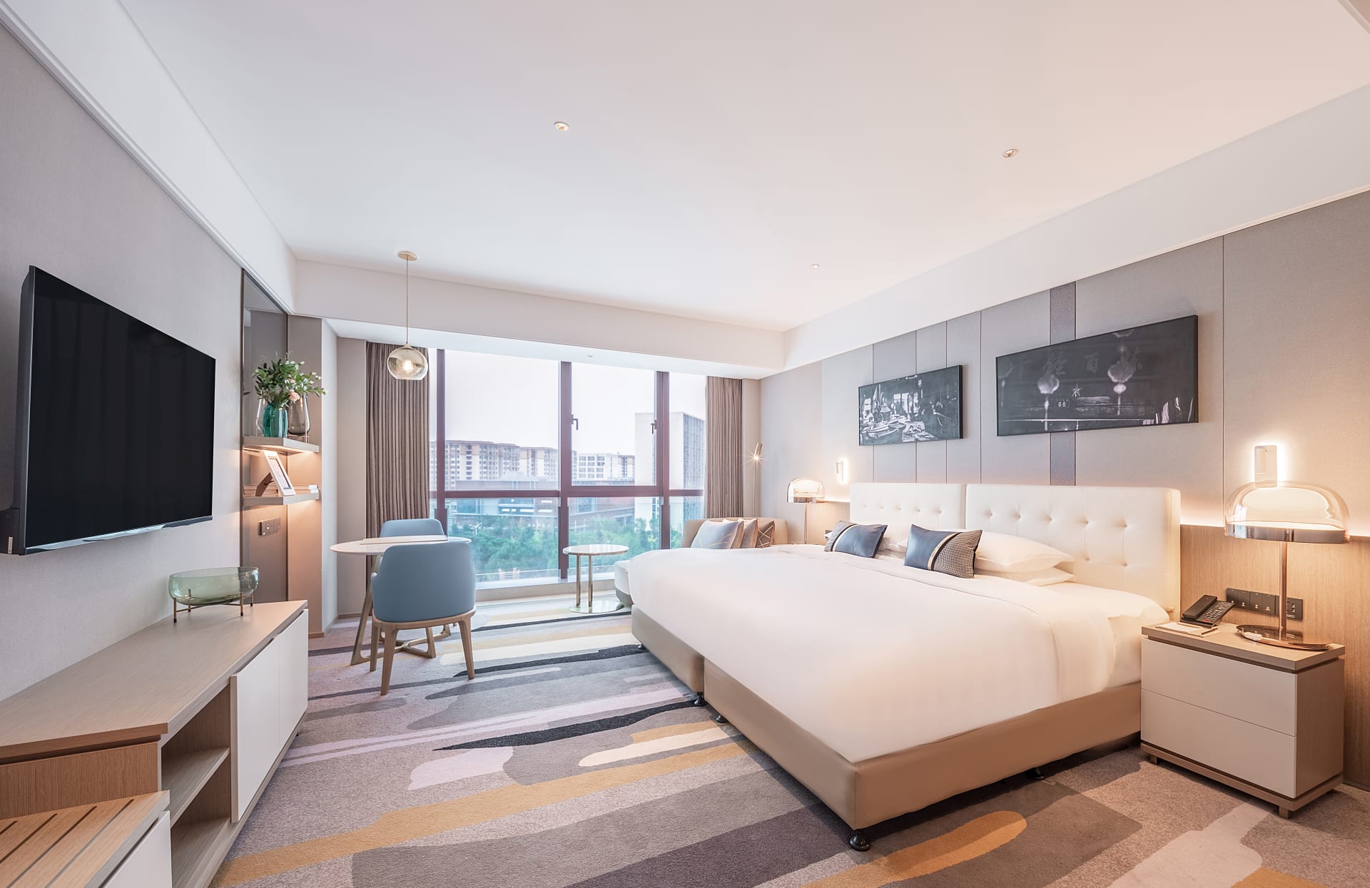 Oaks_Chengdu_At_Cultural _Heritage_Park_Guest_Room_Deluxe_Room_King