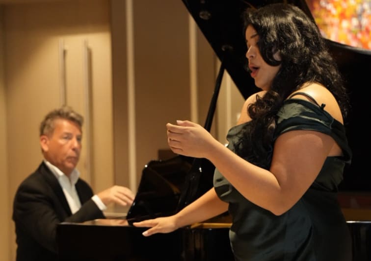  Lady Opera Singer and Pianist