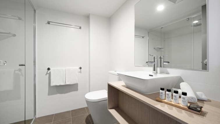 Bathroom amenities at Oaks Toowoomba Hotel