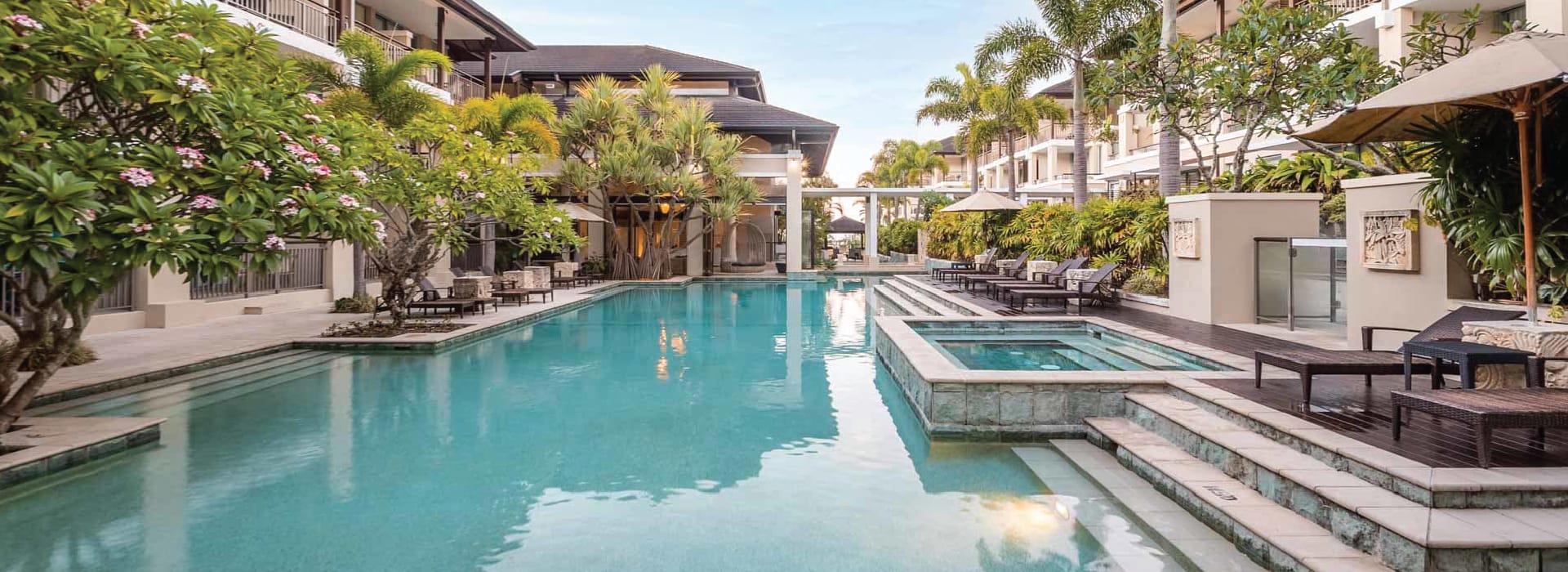 Oaks Hotels, Resorts \u0026 Suites | Hotels \u0026 Serviced Apartments | Minor Hotels, image size:1920x700