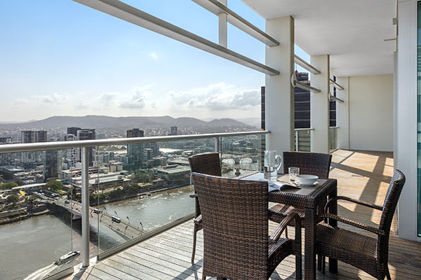 Oaks Brisbane Casino Tower Suites 3 Bedroom River View Apartment Balcony