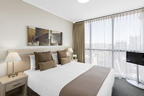 2 bedroom apartment in Brisbane city with balcony and Wi-Fi