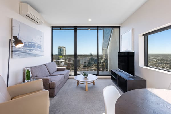Oaks Melbourne on William Suites 2 Bedroom Executive Living Room